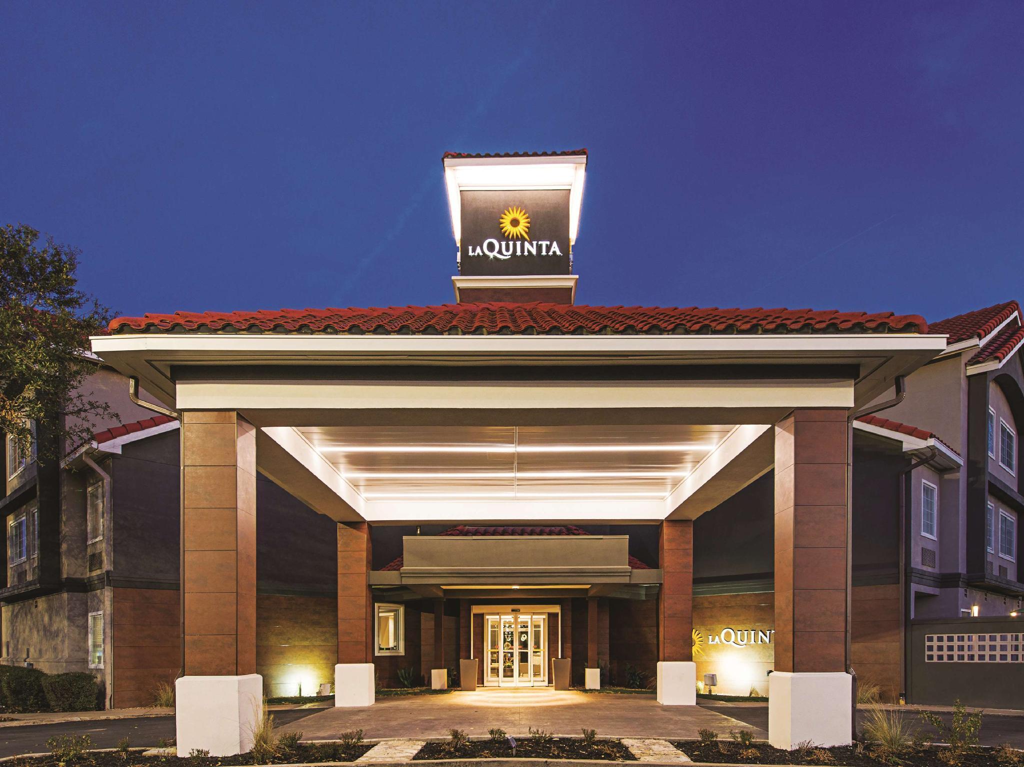 La Quinta By Wyndham Austin At The Domain Otel Dış mekan fotoğraf